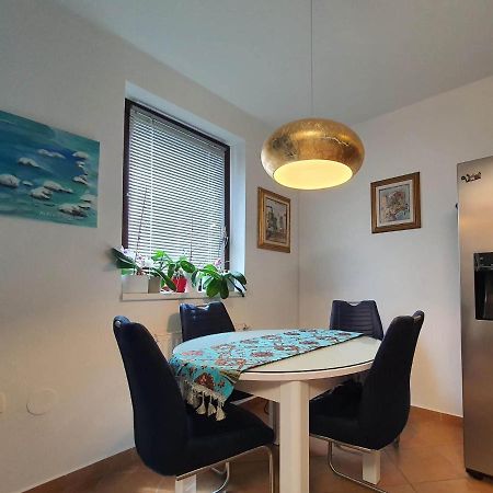 Medicalgold Apartment Копер Екстериор снимка
